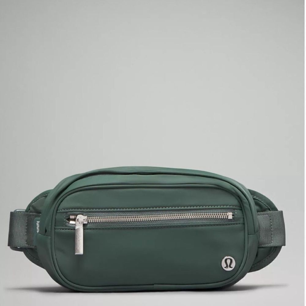 Lululemon Wunderlust Belt Bag